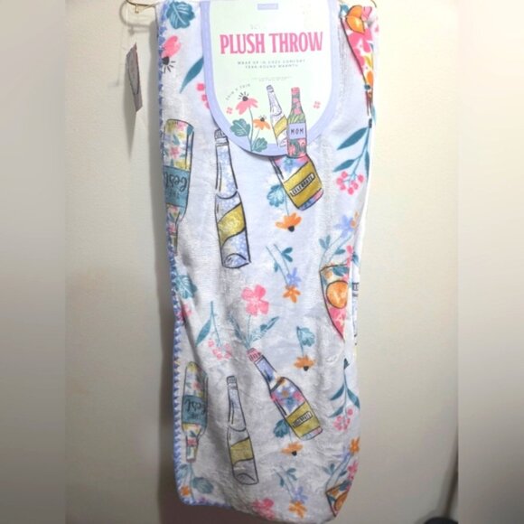 Envogue Plush Throw with Floral & Wine Bottles Design. Perfect for chilly nights - Picture 1 of 7